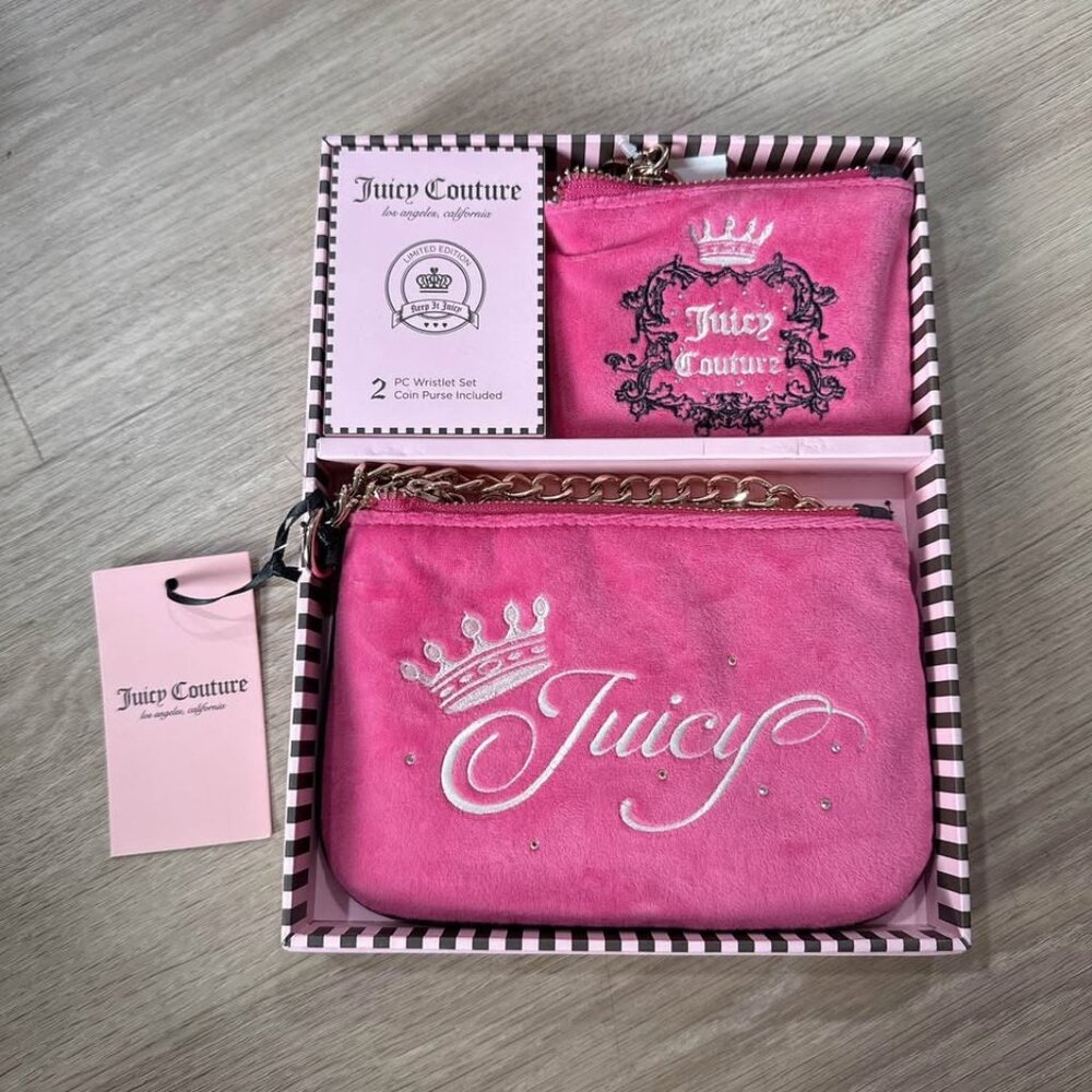 Juicy Couture 2 Piece Heritage Velour Wristlet Set 004